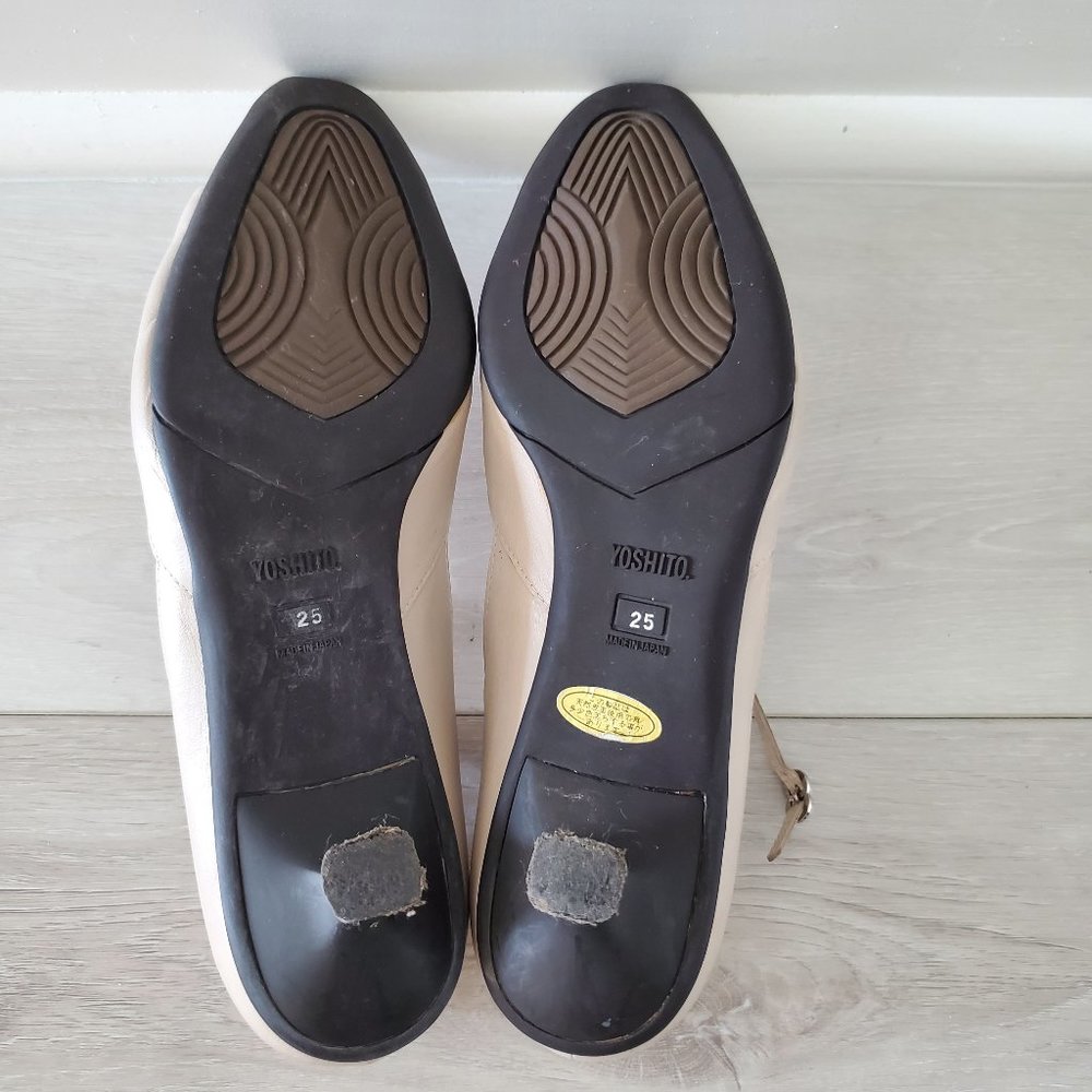 Women's Leather Heel Pumps, Size 9 - Picture 5 of 11